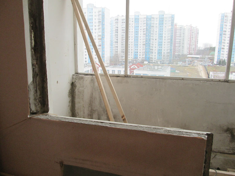 Демонтаж балконного блока